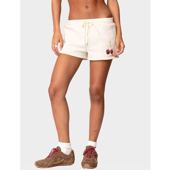 NWOT Edikted Mon Cheri Sweat Shorts Beige Fleece Pull on Drawstring Womens XS - Picture 2 of 11